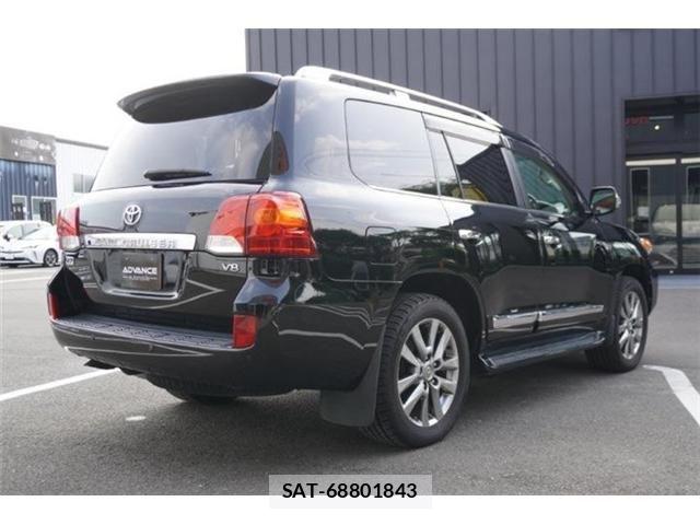 Toyota LAND CRUISER 2014-09 8146037-24
