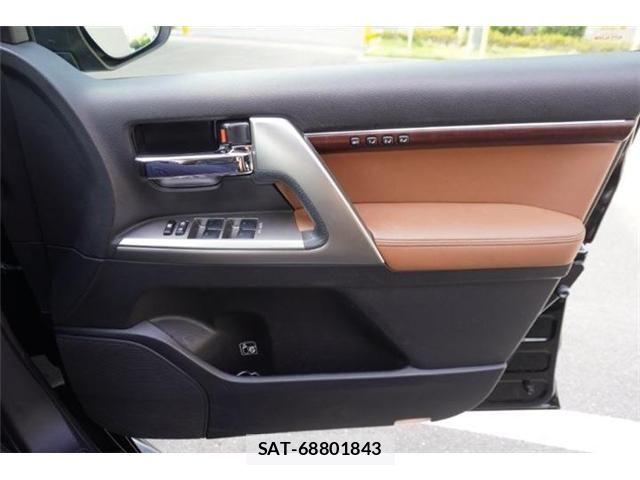 Toyota LAND CRUISER 2014-09 8146037-28