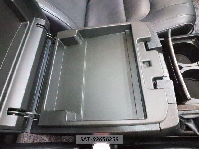 Toyota LAND CRUISER 2012-02 8158665-24