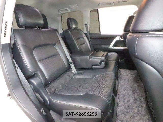 Toyota LAND CRUISER 2012-02 8158665-6