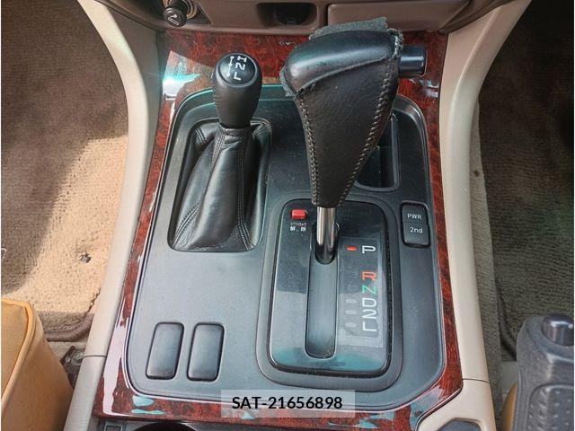 Toyota LAND CRUISER 2000-08 8208244-6