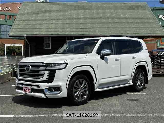 Toyota LAND CRUISER 2023-09 8208228-0