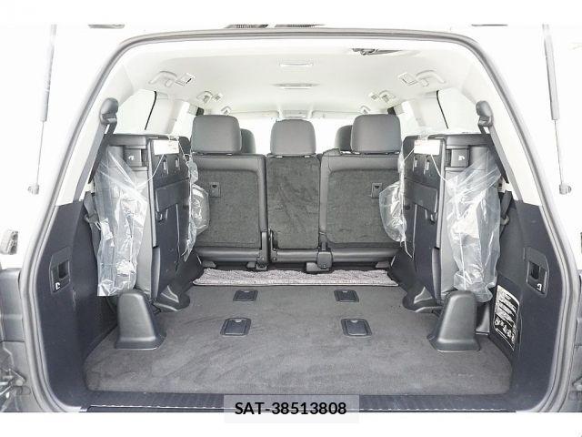 Toyota LAND CRUISER 2019-01 8208231-9