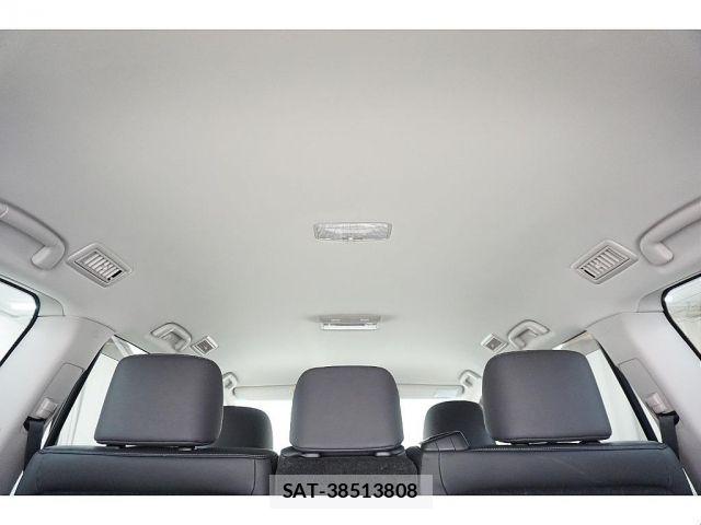 Toyota LAND CRUISER 2019-01 8208231-10