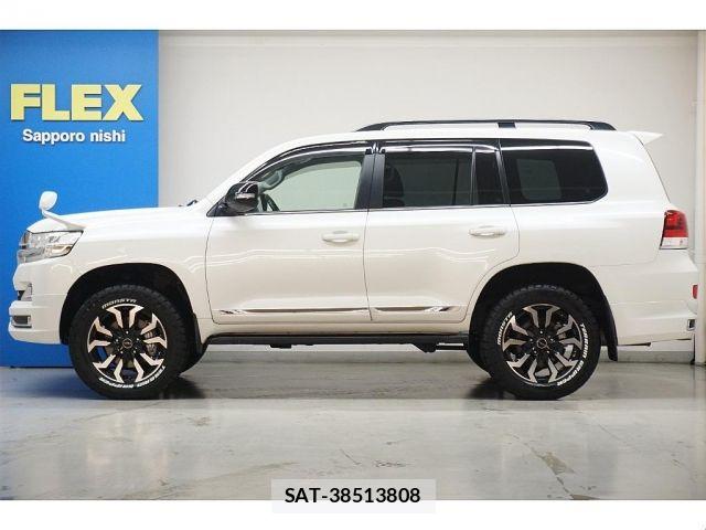 Toyota LAND CRUISER 2019-01 8208231-4