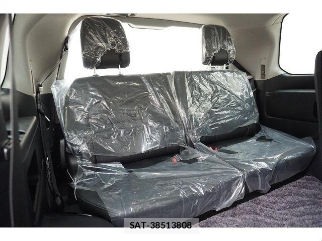 Toyota LAND CRUISER 2019-01 8208231-8