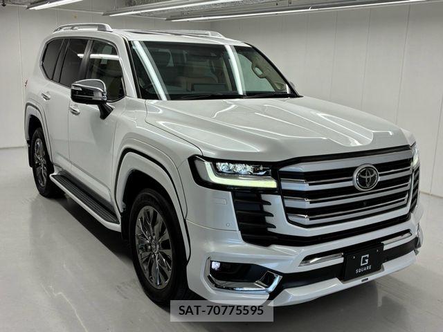 Toyota LAND CRUISER 2023-07 8208227-10