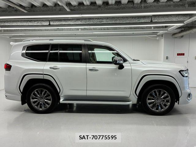 Toyota LAND CRUISER 2023-07 8208227-11
