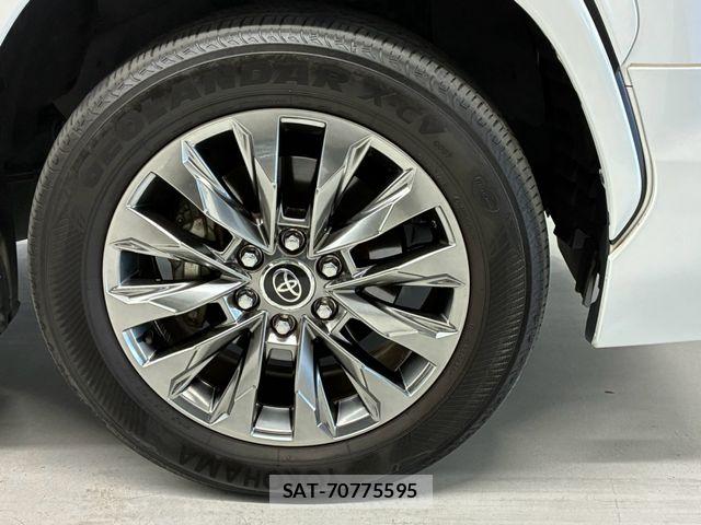 Toyota LAND CRUISER 2023-07 8208227-12