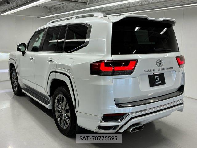 Toyota LAND CRUISER 2023-07 8208227-16