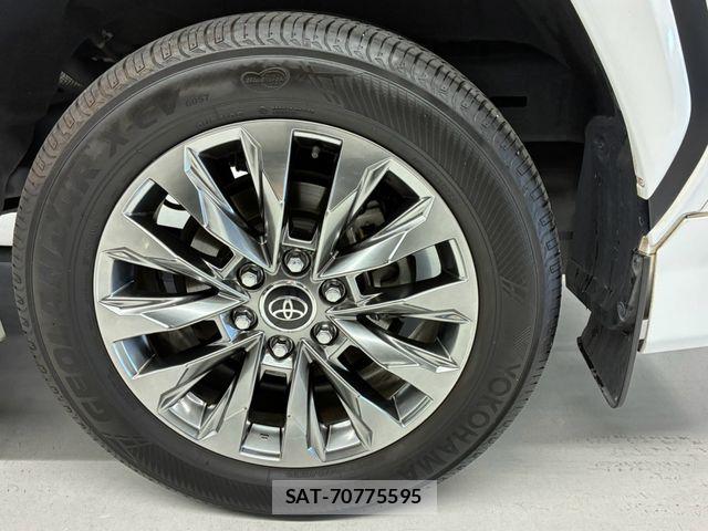 Toyota LAND CRUISER 2023-07 8208227-19