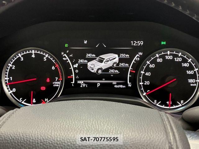 Toyota LAND CRUISER 2023-07 8208227-24