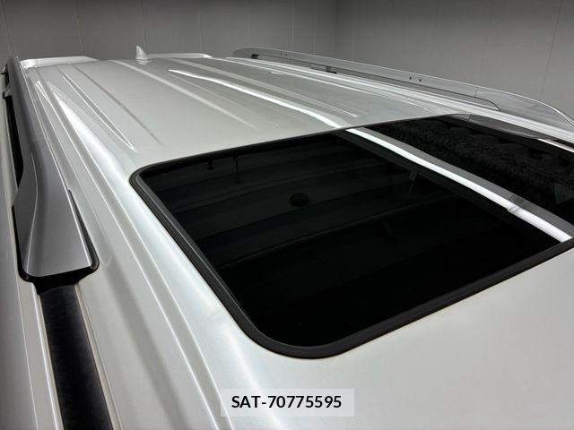 Toyota LAND CRUISER 2023-07 8208227-28