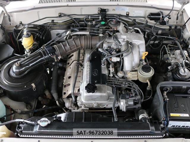 Toyota LAND CRUISER 1996-01 8208239-10