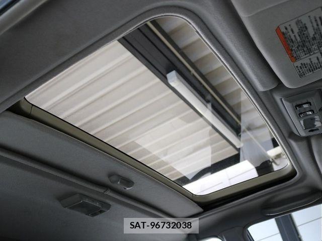 Toyota LAND CRUISER 1996-01 8208239-15
