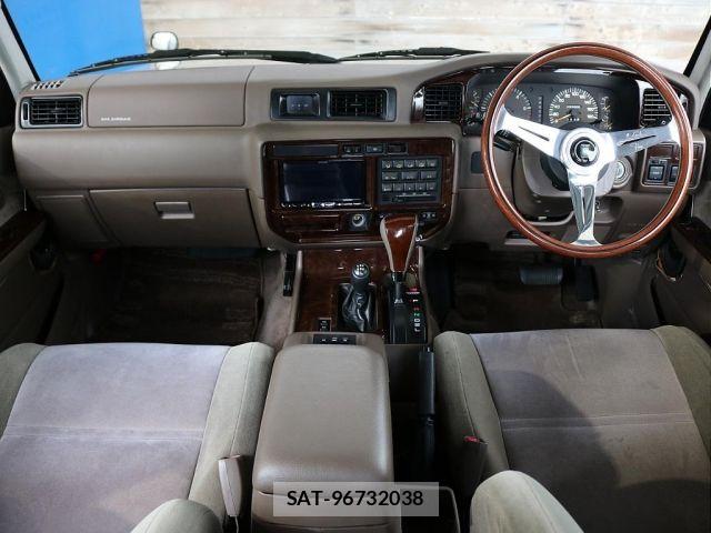 Toyota LAND CRUISER 1996-01 8208239-1
