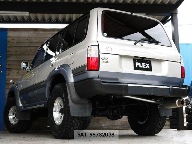 Toyota LAND CRUISER 1996-01 8208239-6