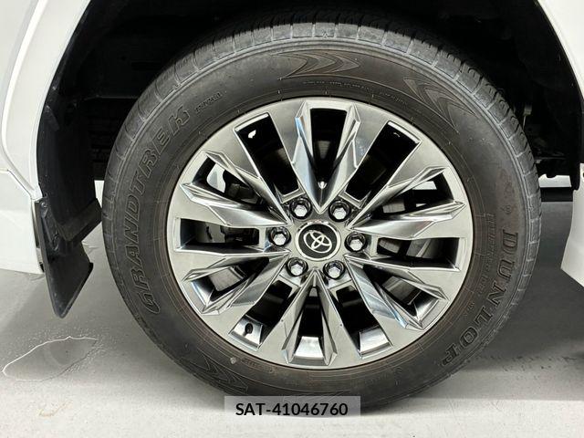 Toyota LAND CRUISER 2023-09 8208220-12