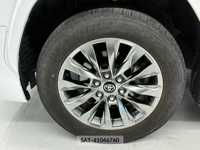 Toyota LAND CRUISER 2023-09 8208220-17