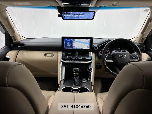 Toyota LAND CRUISER 2023-09 8208220-3