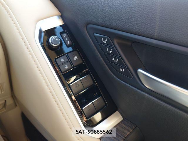 Toyota LAND CRUISER 2025-07 8208216-20