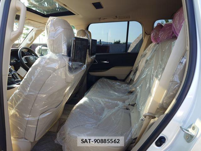 Toyota LAND CRUISER 2025-07 8208216-25