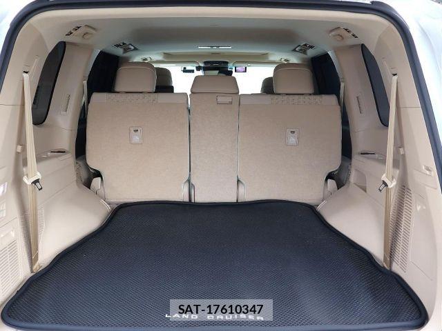 Toyota LAND CRUISER 2023-01 8208215-9