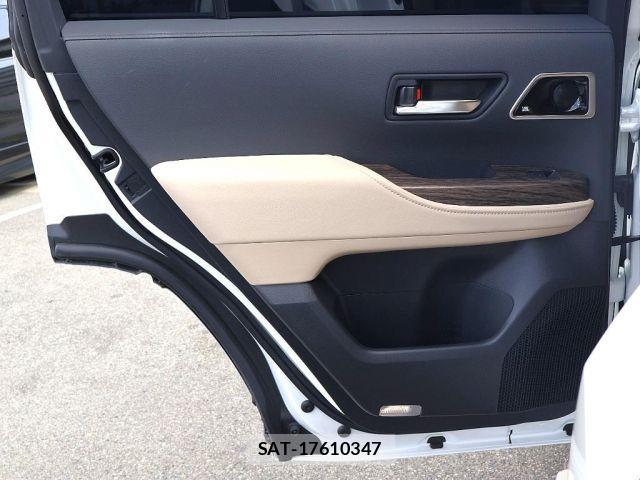Toyota LAND CRUISER 2023-01 8208215-15