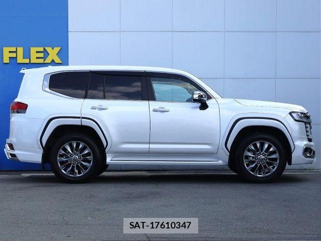 Toyota LAND CRUISER 2023-01 8208215-4