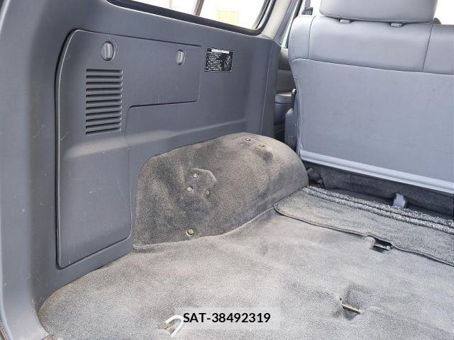 Toyota LAND CRUISER 1995-01 8208240-18