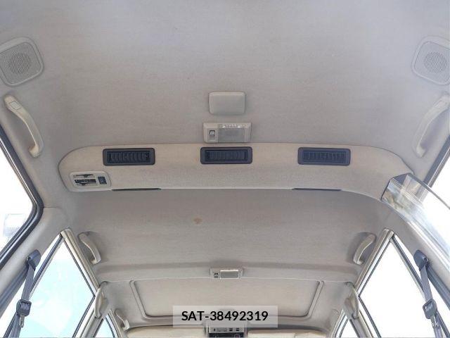 Toyota LAND CRUISER 1995-01 8208240-19