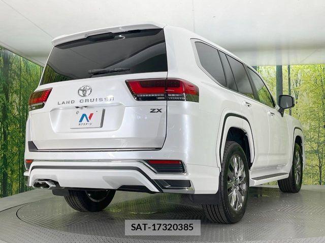Toyota LAND CRUISER 2024-07 8208219-17