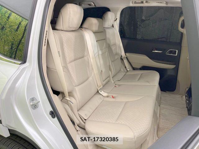 Toyota LAND CRUISER 2024-07 8208219-8