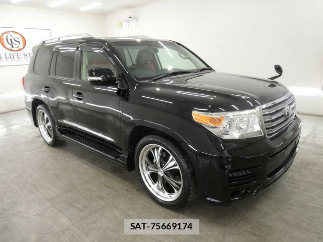 Toyota LAND CRUISER 2014-03 8208243-0