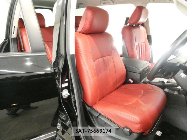 Toyota LAND CRUISER 2014-03 8208243-11