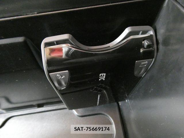 Toyota LAND CRUISER 2014-03 8208243-22
