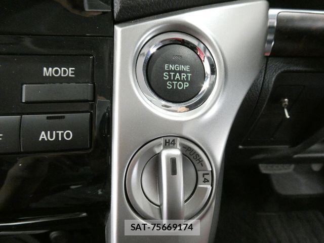 Toyota LAND CRUISER 2014-03 8208243-24