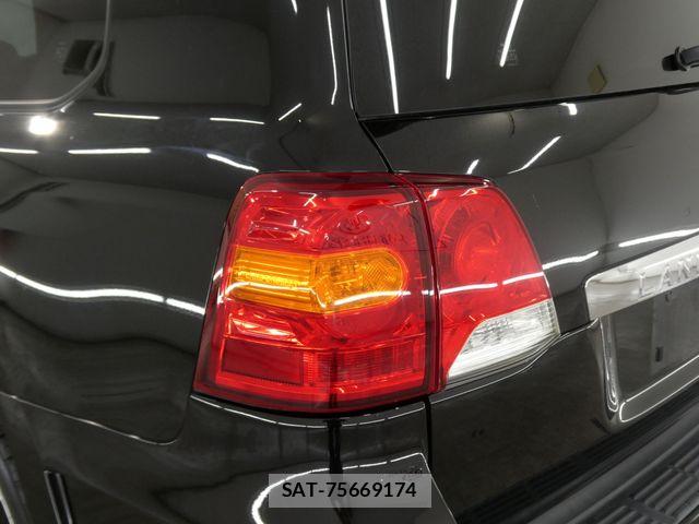 Toyota LAND CRUISER 2014-03 8208243-7