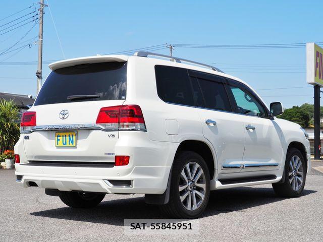 Toyota LAND CRUISER 2020-10 8208238-4