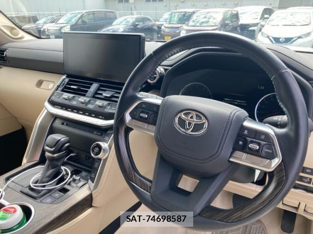 Toyota LAND CRUISER 2023-09 8230558-12