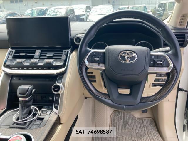 Toyota LAND CRUISER 2023-09 8230558-13
