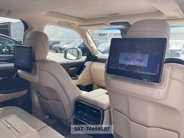 Toyota LAND CRUISER 2023-09 8230558-24