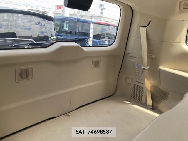 Toyota LAND CRUISER 2023-09 8230558-26