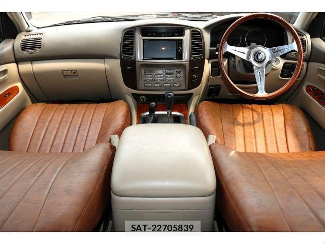 Toyota LAND CRUISER 2003-01 8230563-1