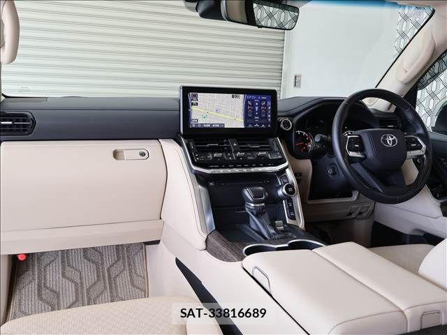Toyota LAND CRUISER 2024-01 8230560-2