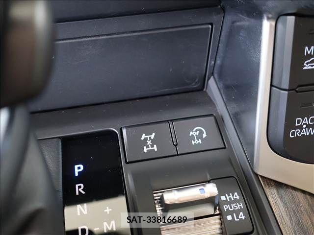 Toyota LAND CRUISER 2024-01 8230560-4