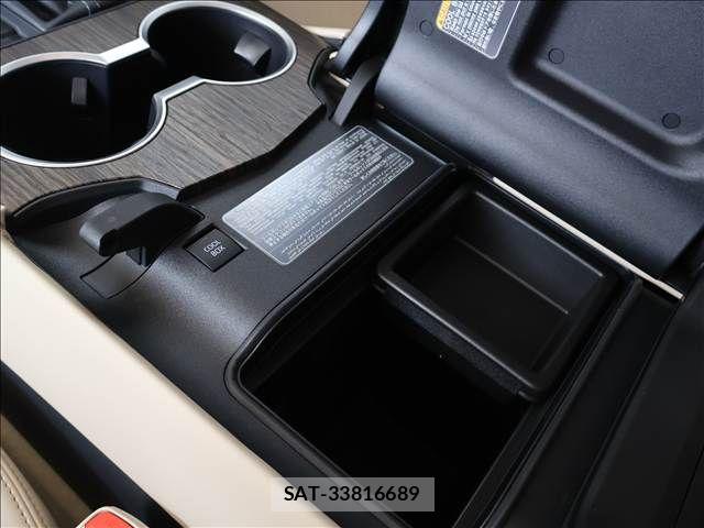Toyota LAND CRUISER 2024-01 8230560-6