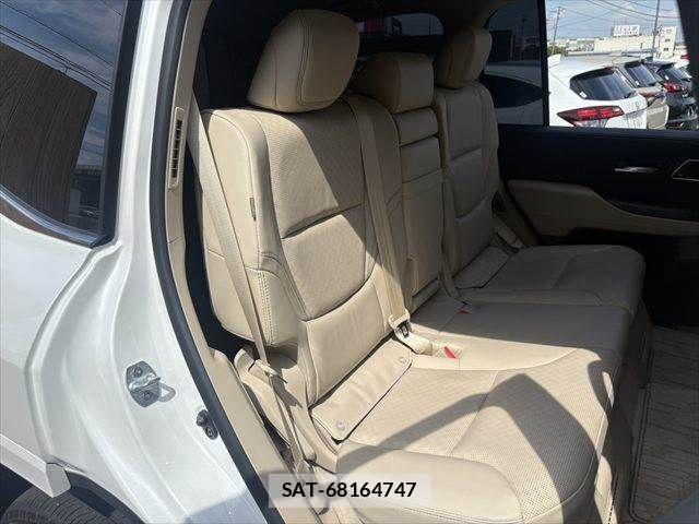 Toyota LAND CRUISER 2023-03 8245652-17