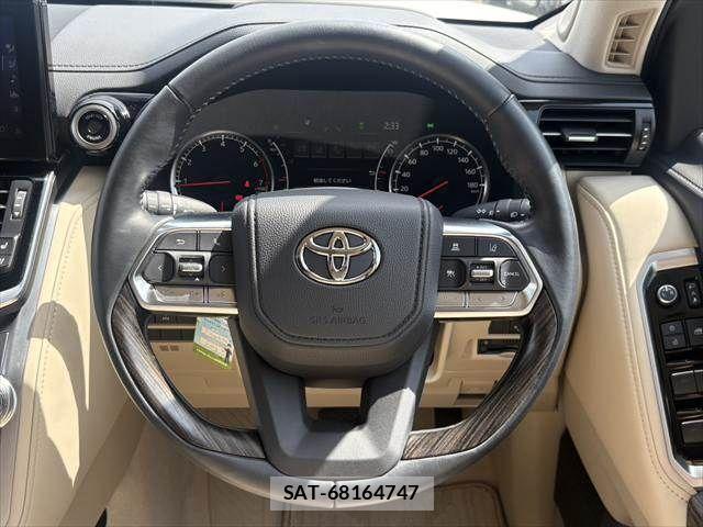 Toyota LAND CRUISER 2023-03 8245652-19