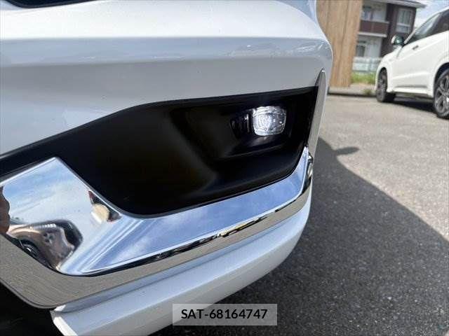 Toyota LAND CRUISER 2023-03 8245652-21